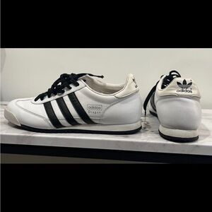 ADIDAS CLASSIC SNEAKERS WHITE & BLACK DRAGON 🚺 WOMEN’S 8.5 GREAT CONDITION